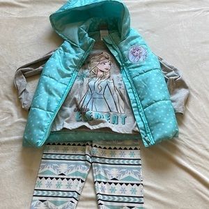 Disney Frozen collection. Girls Elsa 3 piece. Size 5